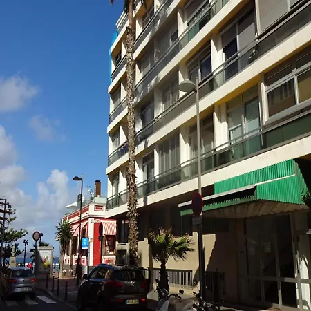 In Palmas By Canteras *