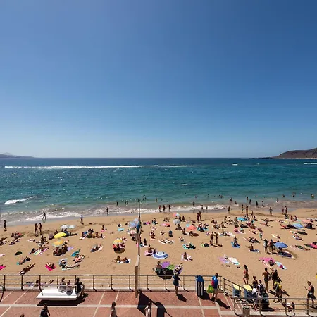 In Palmas By Canteras
